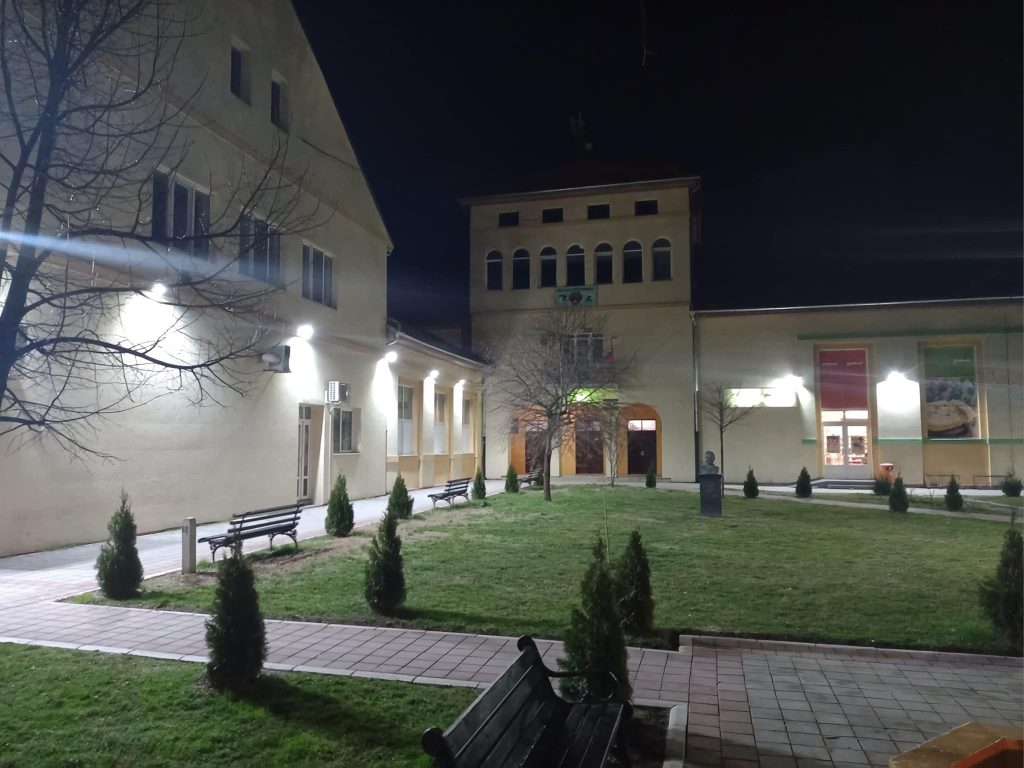 Laćarak, foto; Laćaračke vesti